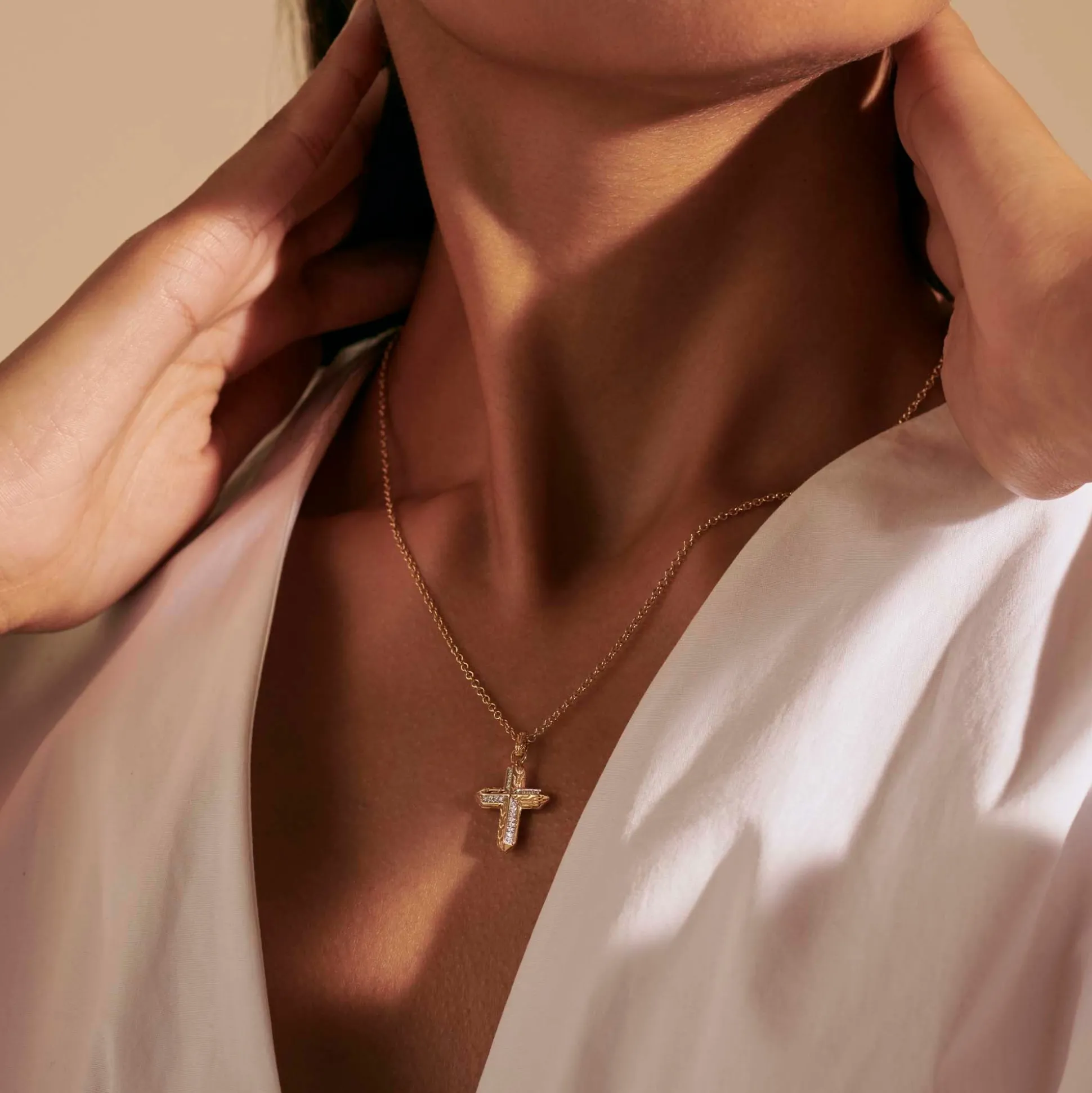 Women John Hardy Pendants^Cross Pendant Necklace, Gold, Diamonds