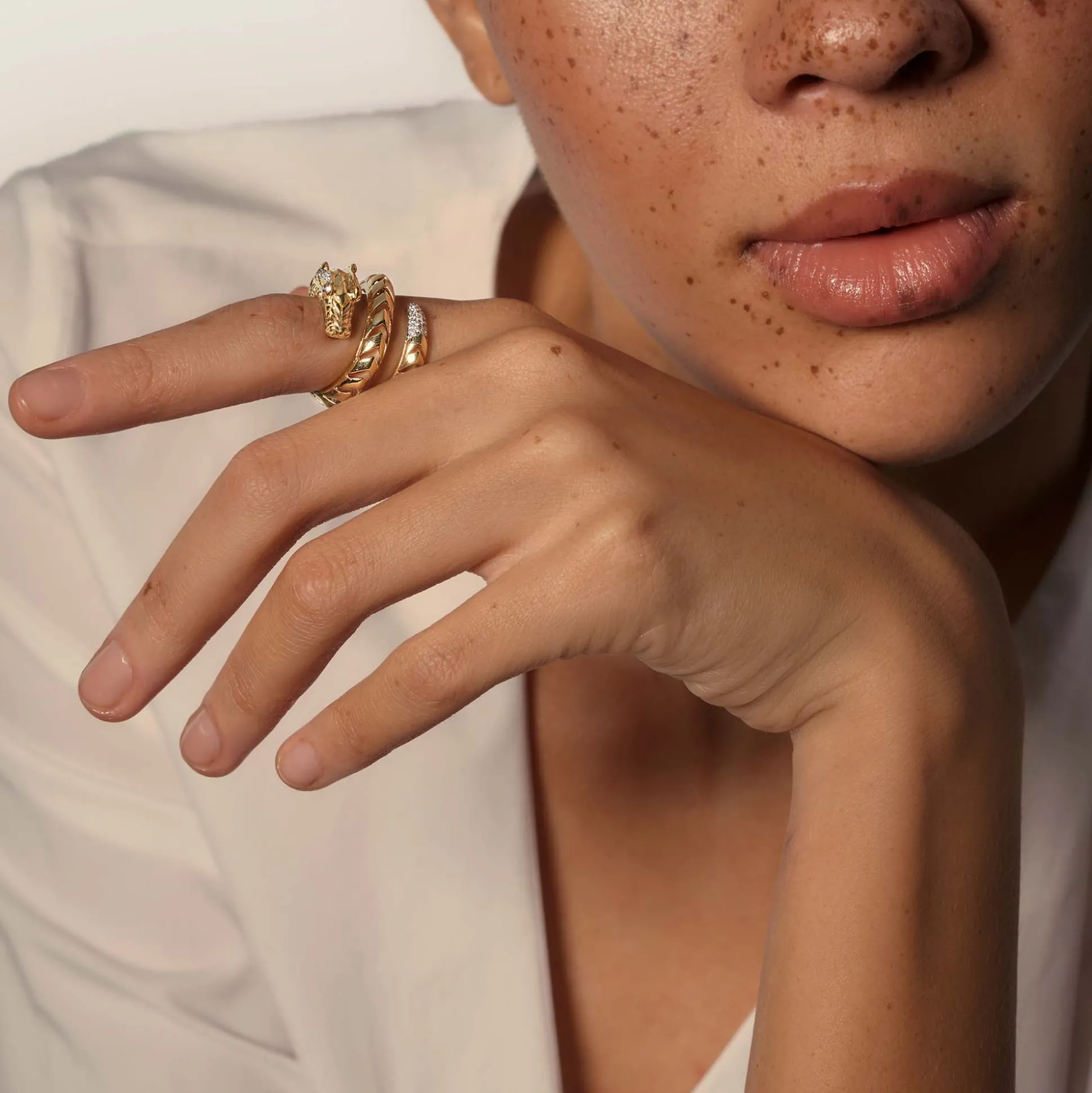 Women John Hardy Statement^Naga Ring, Gold, Diamonds