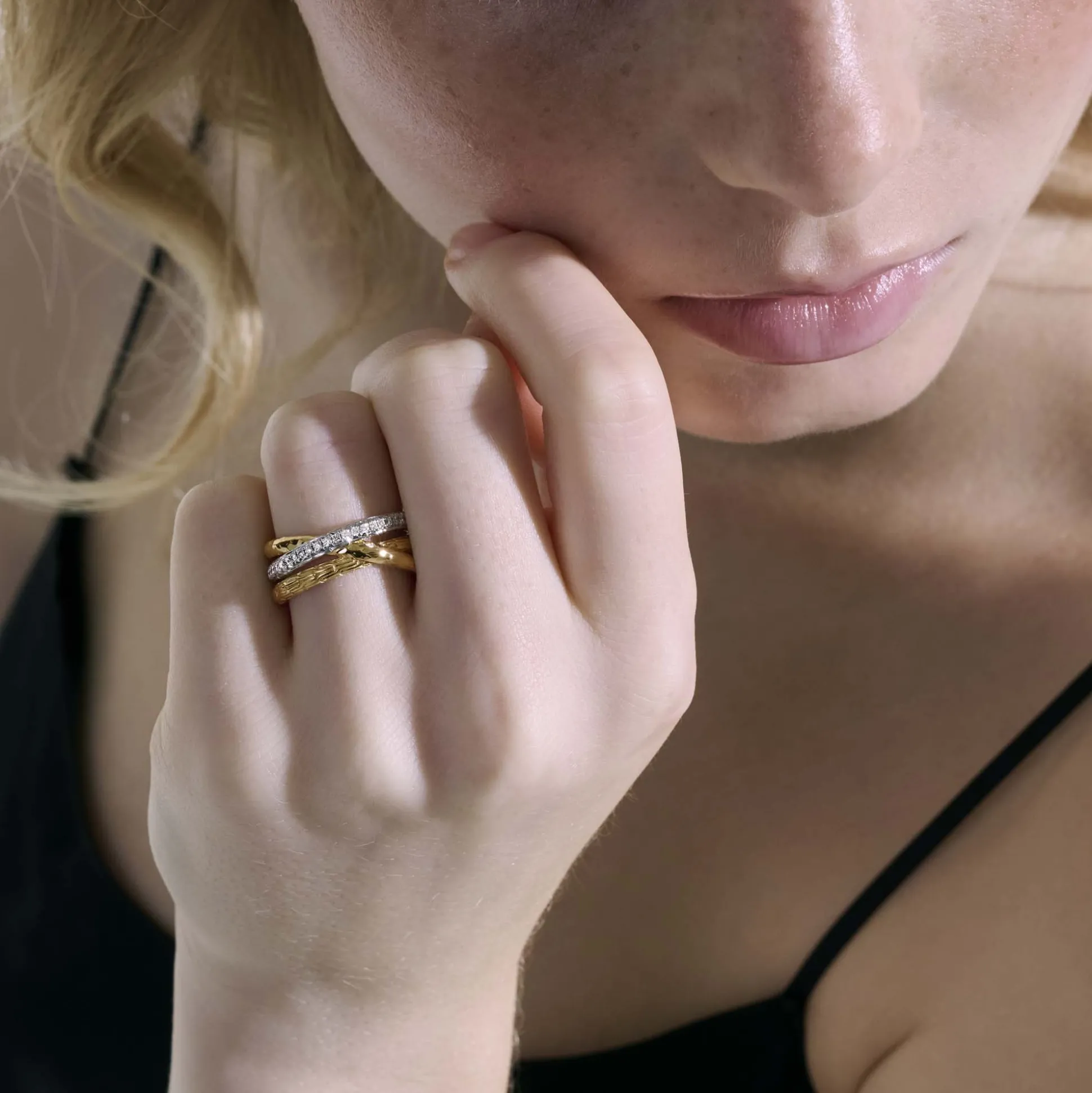 Women John Hardy Bands^Palu Crossover Ring, Gold, Diamonds