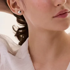 Women John Hardy Studs^Pebble Heart Stud Earring, Gold, Diamonds